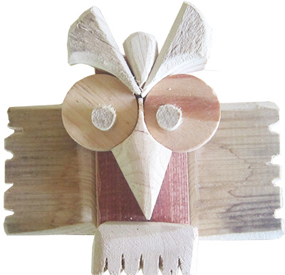 Gufo di legno riciclato